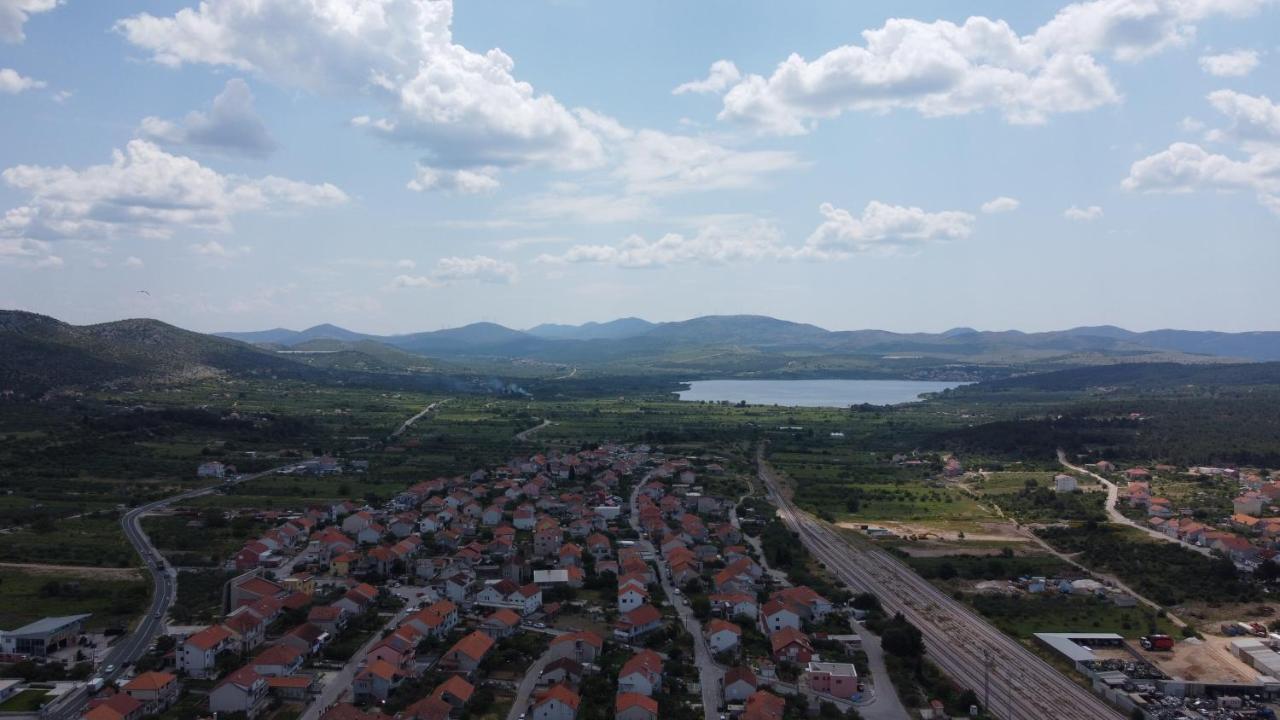 Apartman Palme Hotel Šibenik Buitenkant foto