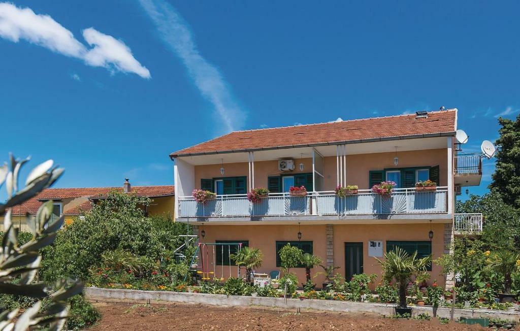 Apartman Palme Hotel Šibenik Buitenkant foto